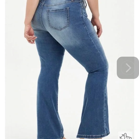 NWT!! Torrid LUXE SLIM BOOT SUPER STRETCH MID-RISE JEAN - Picture 2 of 5